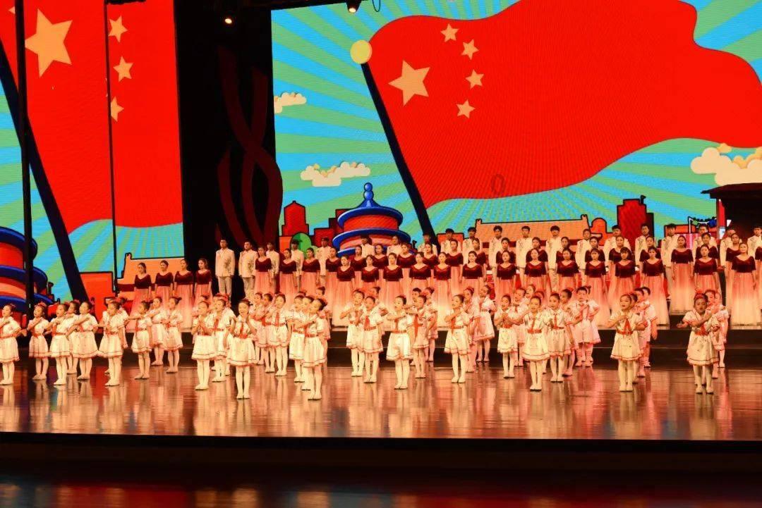 抓党建工作，促基层治理